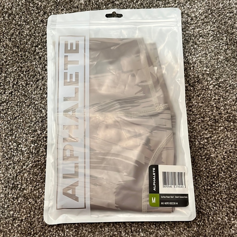 Medium alphalete Surface power shorts - desert convos cosmo